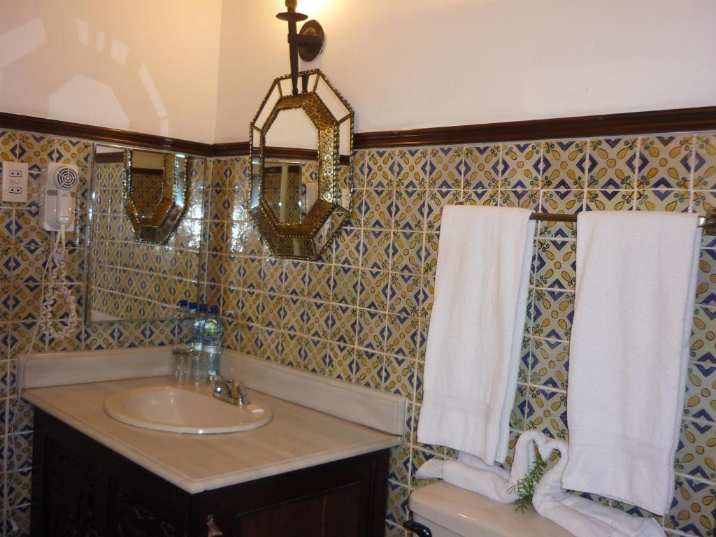 Hotel Casa Noble Антигуа-Гватемала Номер фото